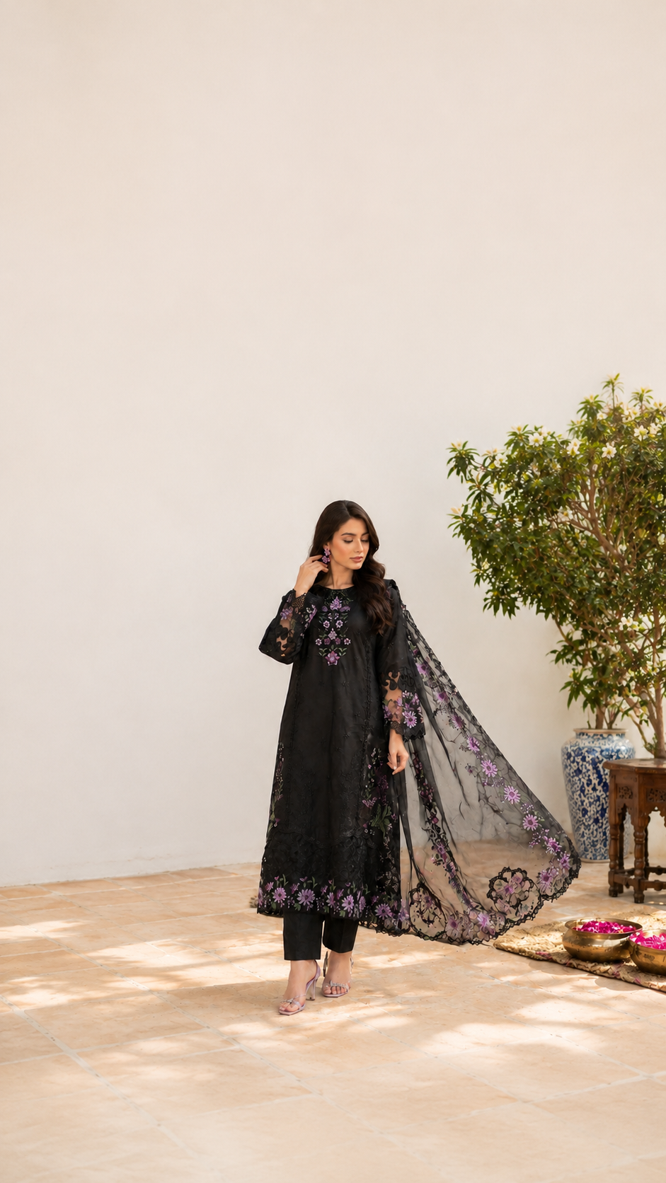 WOMEN COLLECTION