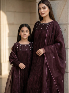 Mini Elara - Emeralds 