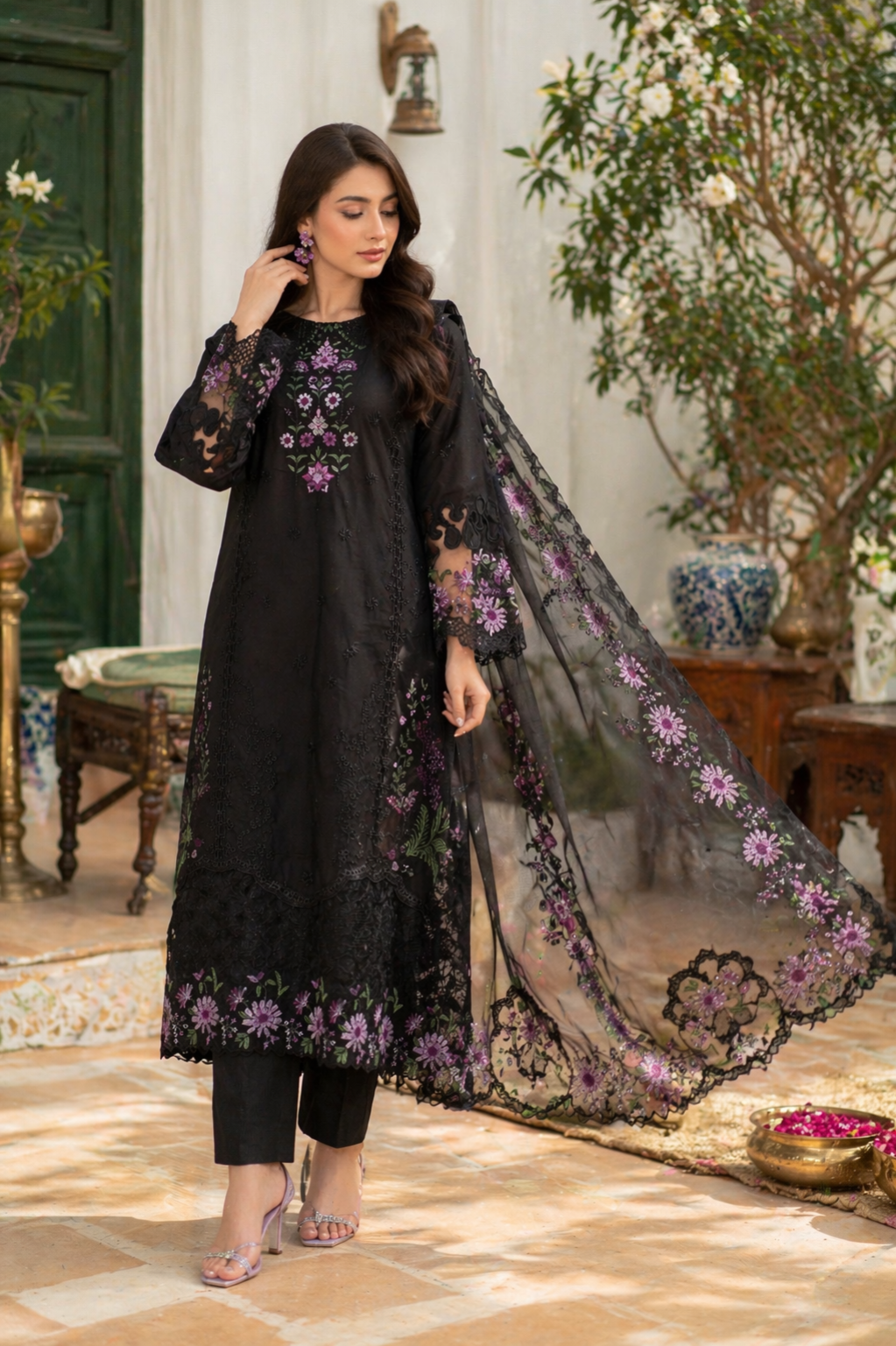 WOMEN COLLECTION