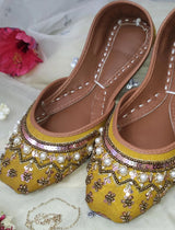 Yellow Nawabi Khussa - Emeralds 