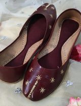 Maroon Zari Pure Leather Khussa - Emeralds 