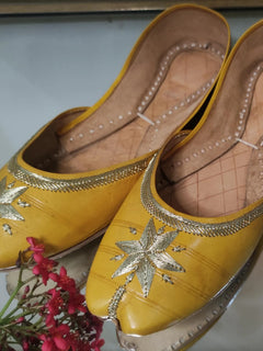 Yellow Tilla Pure Leather Khussa - Emeralds 