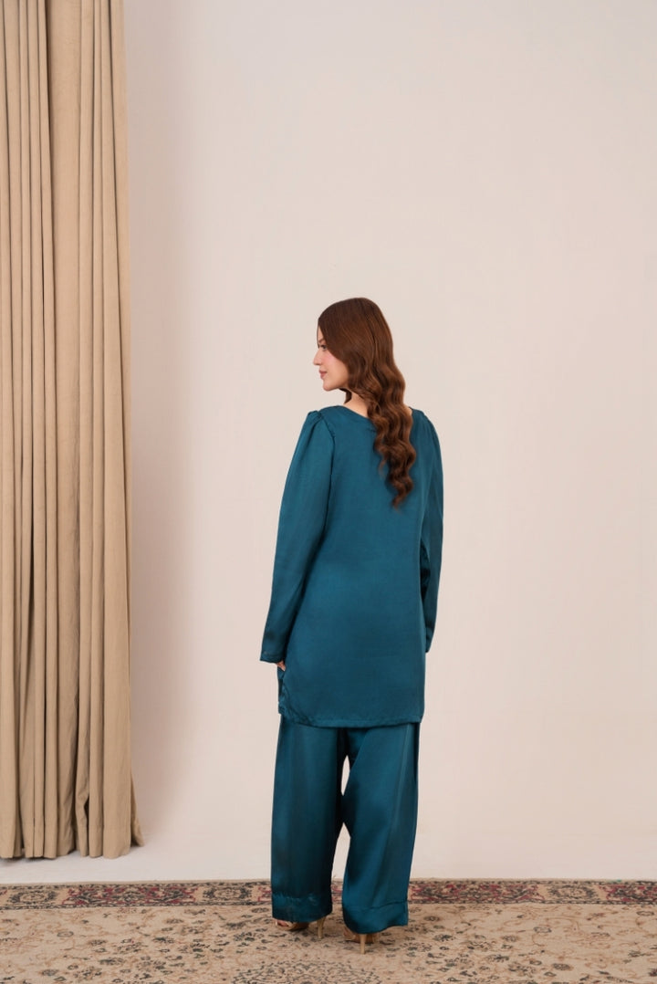 V-neck short shirt with Farshi shalwar – Peacock Whisper by Emeralds