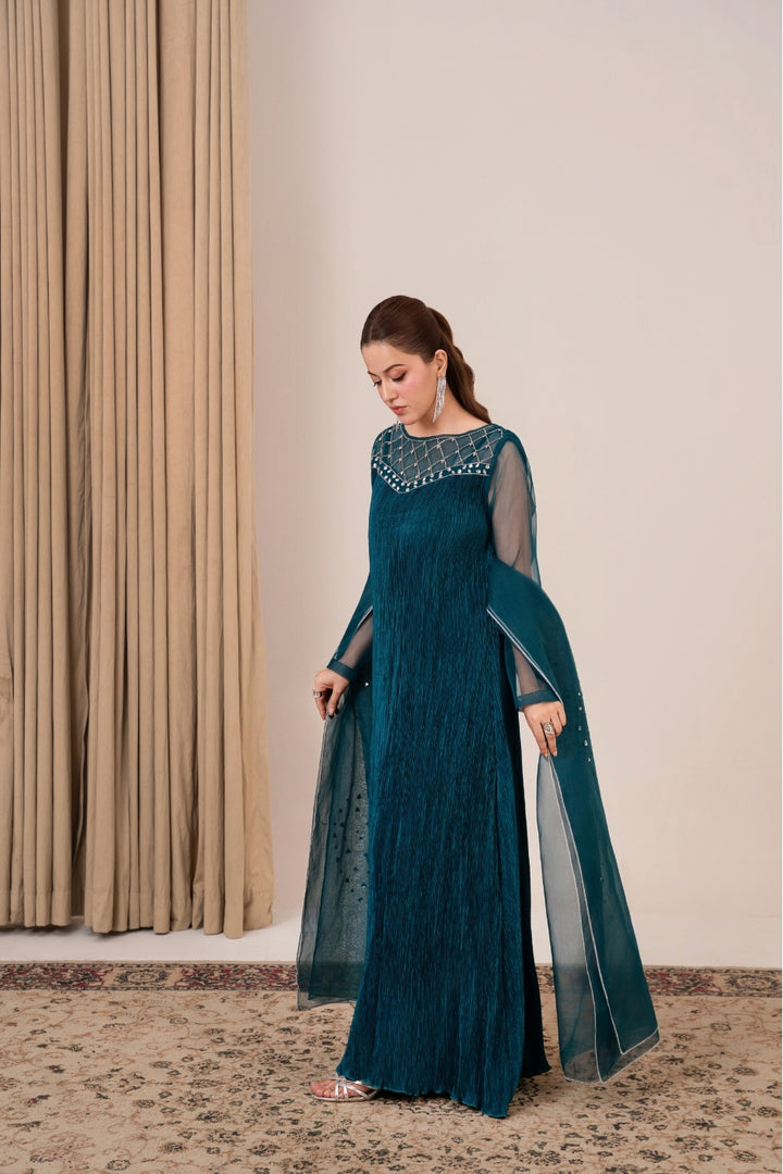 Jewel of Alara Mother dress – luxury women’s outfit in Pakistan
