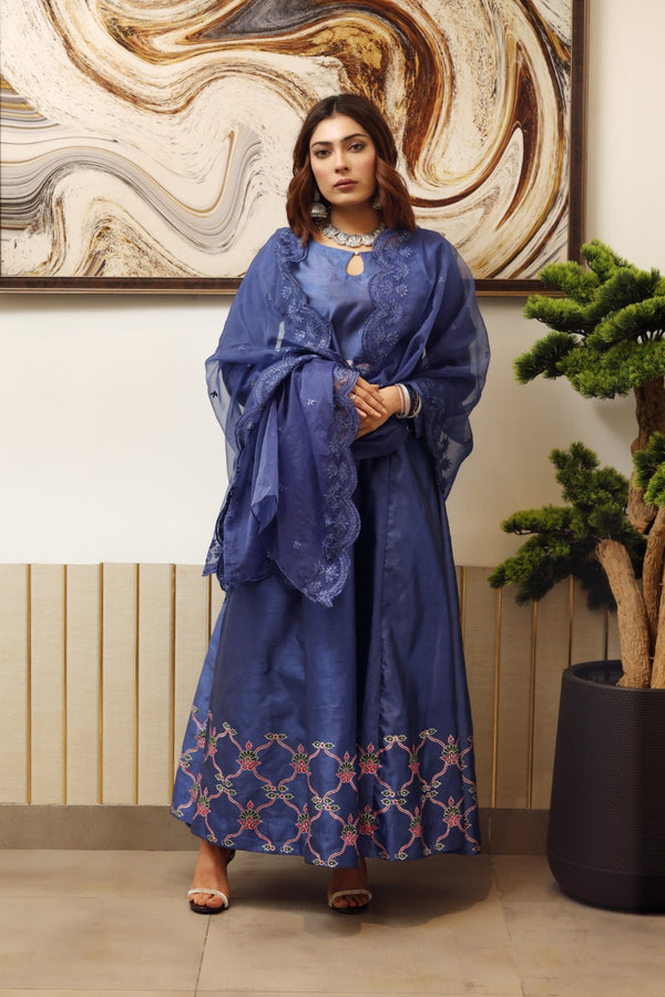 Pakistani Women's Clothing
